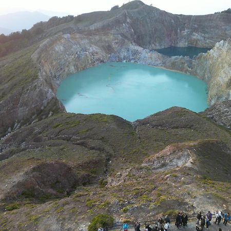 Riung Tiga Empat Tujuh Guesthouse Buitenkant foto